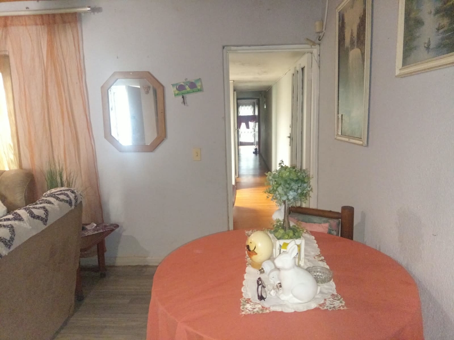 3 Bedroom Property for Sale in Westridge Western Cape